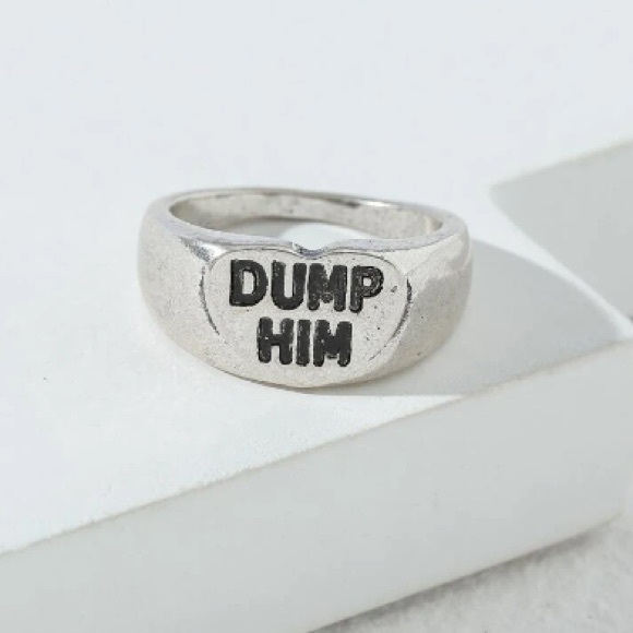 NEW ‘DUMP HIM’ Y2K ENGRAVED LETTER RING - Picture 2 of 3